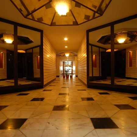 Hotel Arif Castle, ナイニタール エクステリア 写真