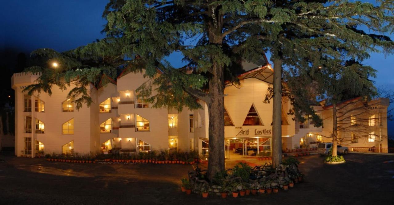 Hotel Arif Castle, ナイニタール エクステリア 写真